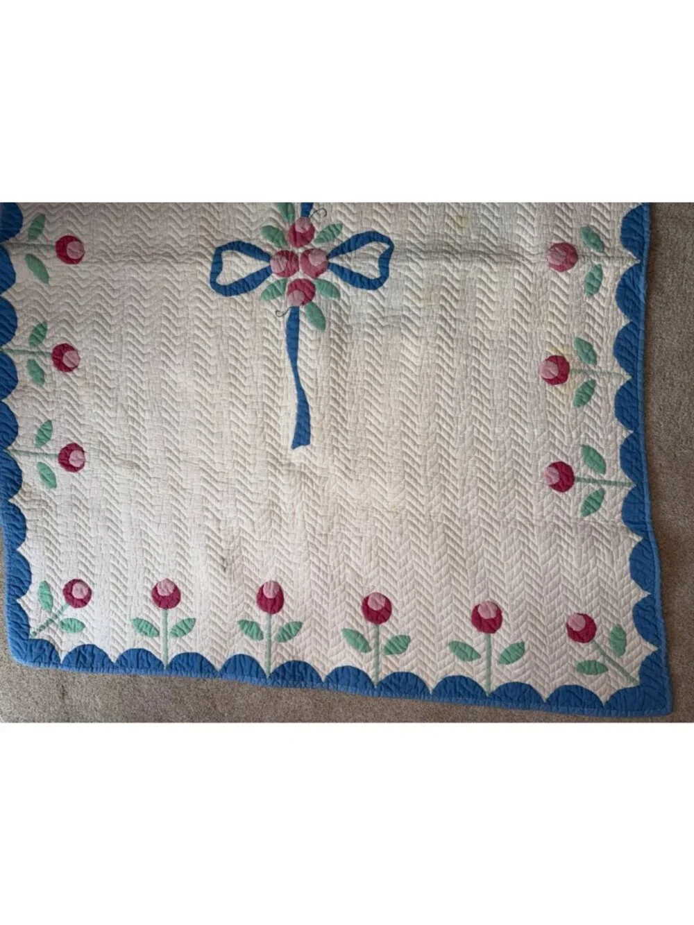 Vintage Nursery Quilt Applique Bow Rose Cottagecore Baby Girl Blanket Scalloped